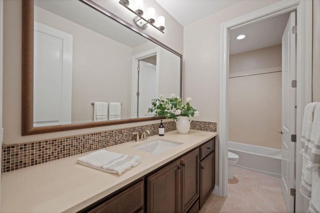 6752 Grasshopper Avenue, Newark, CA 94560