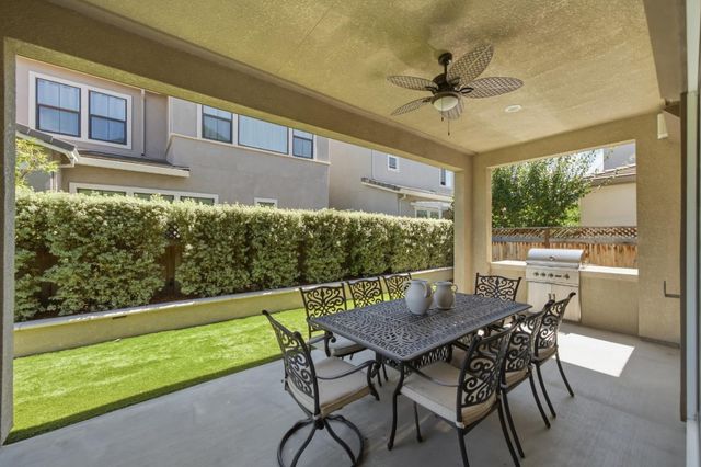 6752 Grasshopper Avenue, Newark, CA 94560