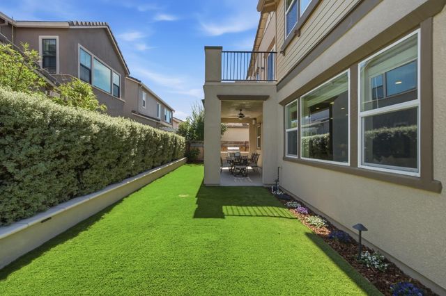 6752 Grasshopper Avenue, Newark, CA 94560