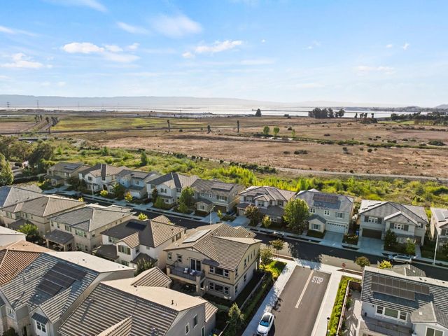 6752 Grasshopper Avenue, Newark, CA 94560