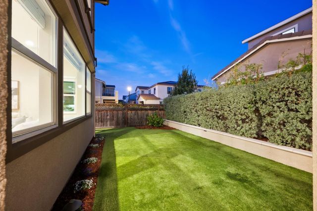 6752 Grasshopper Avenue, Newark, CA 94560