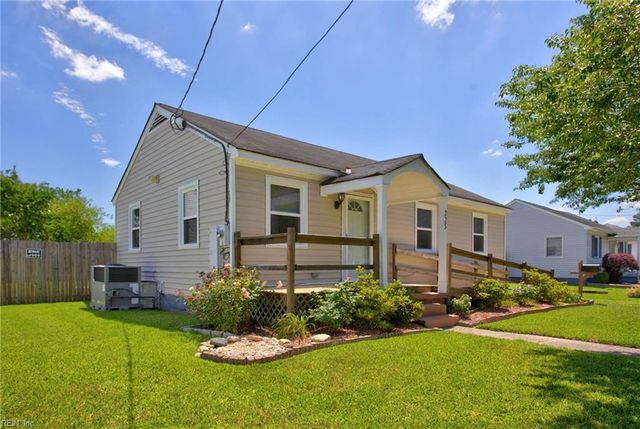 225 Castlewood RD, Portsmouth, VA 23702