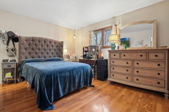 2921 12th Street S, Fargo, ND 58103