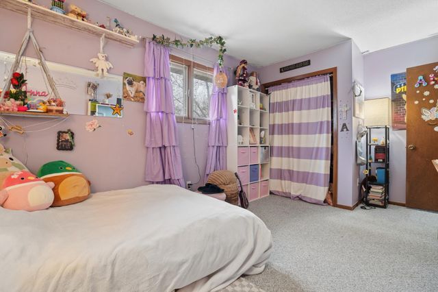 2921 12th Street S, Fargo, ND 58103