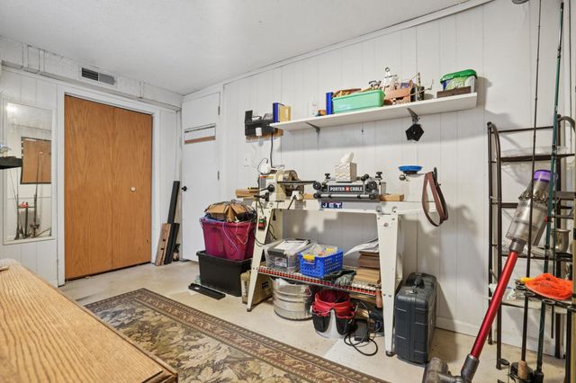 2921 12th Street S, Fargo, ND 58103