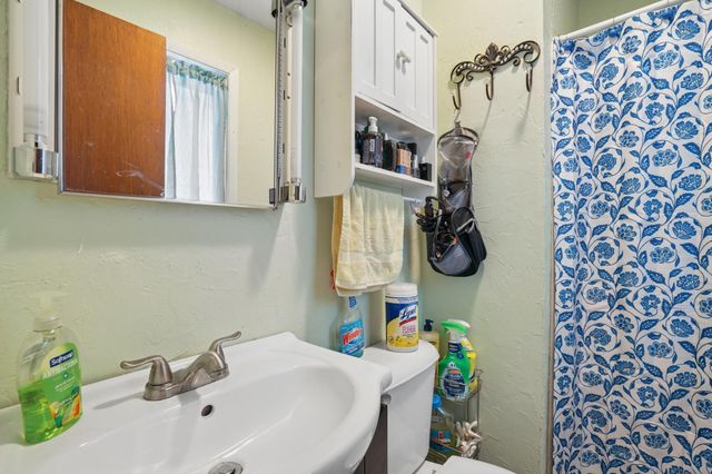 2921 12th Street S, Fargo, ND 58103