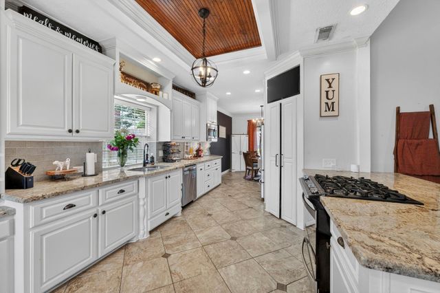 1306 Wynfield Drive, Deer Park, TX 77536