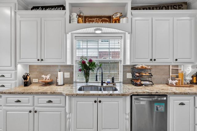 1306 Wynfield Drive, Deer Park, TX 77536