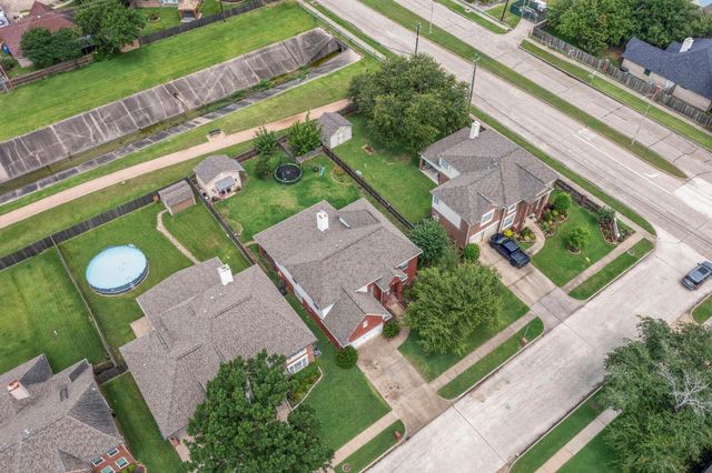 1306 Wynfield Drive, Deer Park, TX 77536