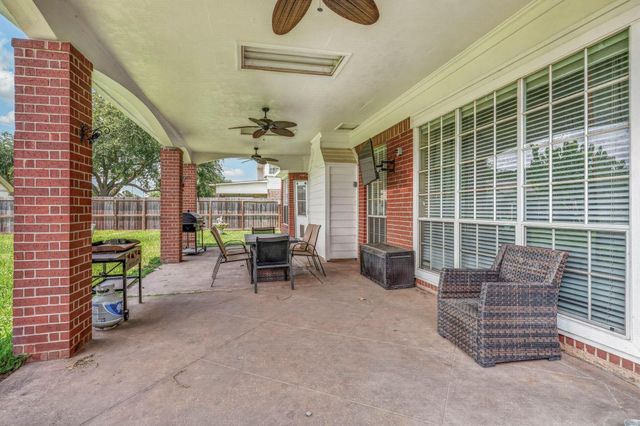 1306 Wynfield Drive, Deer Park, TX 77536
