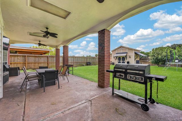 1306 Wynfield Drive, Deer Park, TX 77536