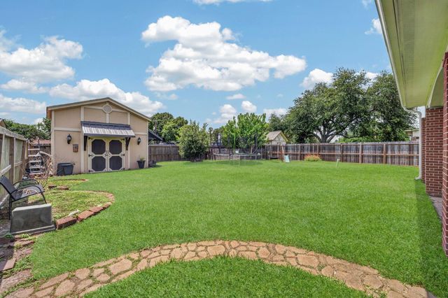 1306 Wynfield Drive, Deer Park, TX 77536