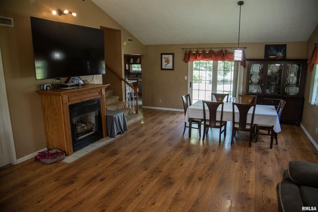 1602 Carmie Lane, Marion, IL 62959