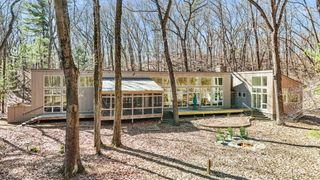 4249 Lake Road, Lake Charter Twp, MI 49127