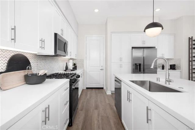 261 Vemero Court, Walnut, CA 91789