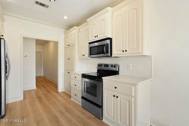 908 Fairview Place, Brandon, MS 39047
