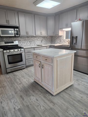 121 Bowman Drive, Cochran, GA 31014