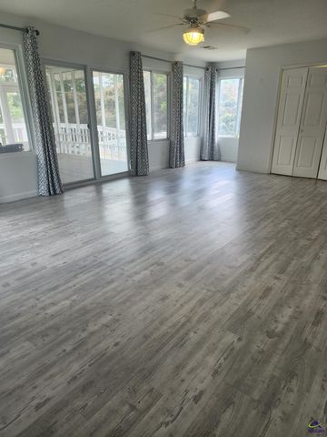 121 Bowman Drive, Cochran, GA 31014