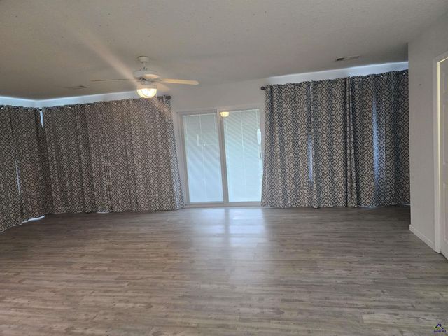 121 Bowman Drive, Cochran, GA 31014