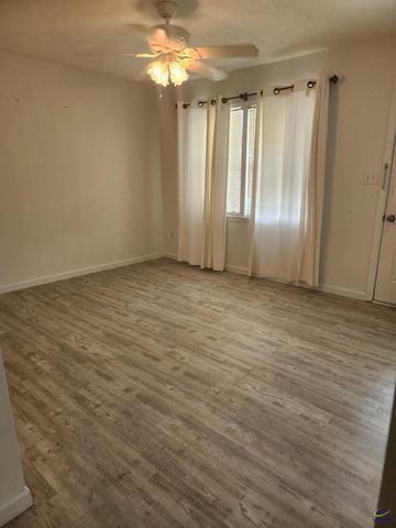 121 Bowman Drive, Cochran, GA 31014