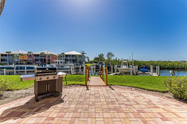 3311 PURPLE MARTIN DRIVE 126, Punta Gorda, FL 33950