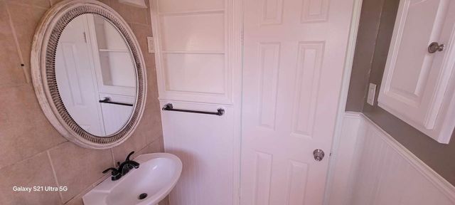 7150 Ilex Street A, Houston, TX 77087