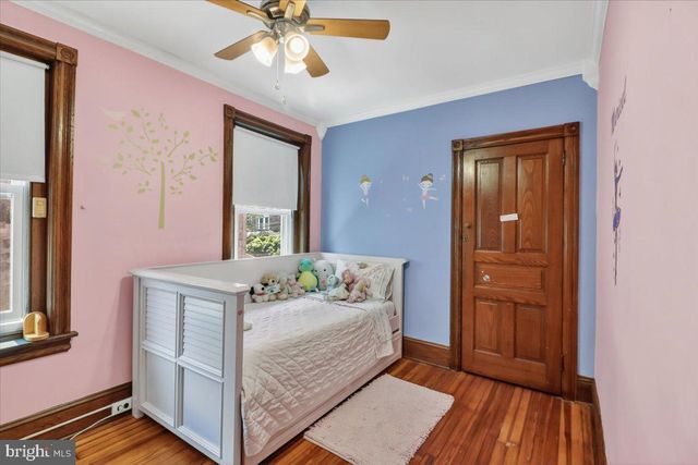 18 W GRAVERS LN, Philadelphia, PA 19118