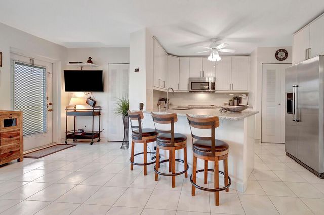 7547 S Oriole Boulevard 202, Delray Beach, FL 33446