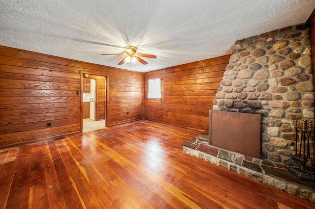 2114 CANTON Avenue, Erie, PA 16508
