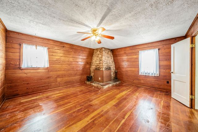 2114 CANTON Avenue, Erie, PA 16508