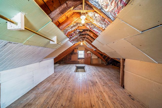 2114 CANTON Avenue, Erie, PA 16508