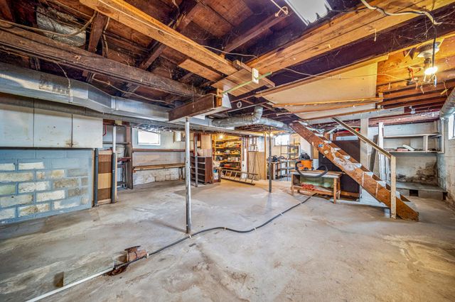 2114 CANTON Avenue, Erie, PA 16508