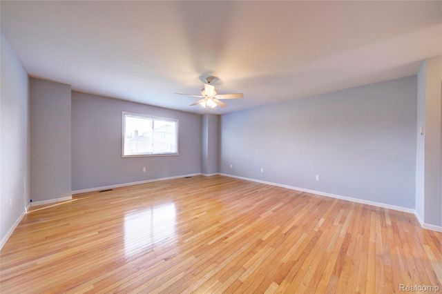 15756 Lamont Drive, Macomb Township, MI 48042