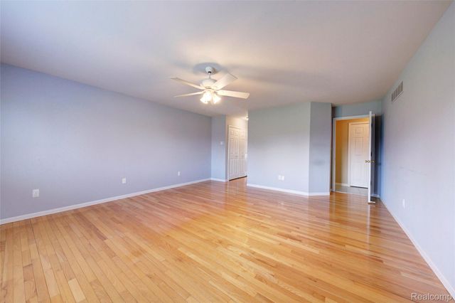 15756 Lamont Drive, Macomb Township, MI 48042