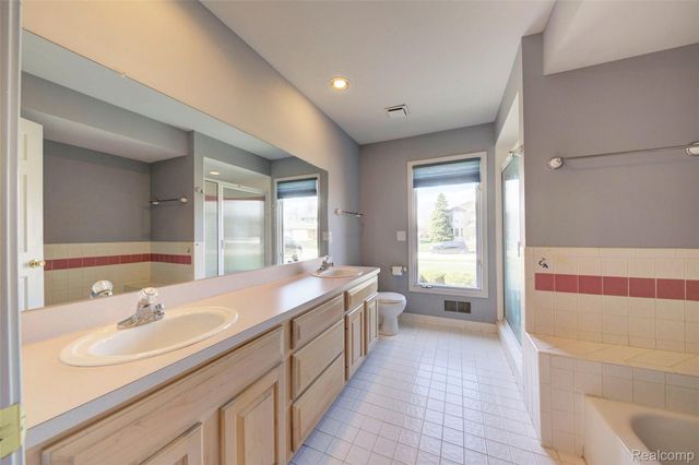 15756 Lamont Drive, Macomb Township, MI 48042