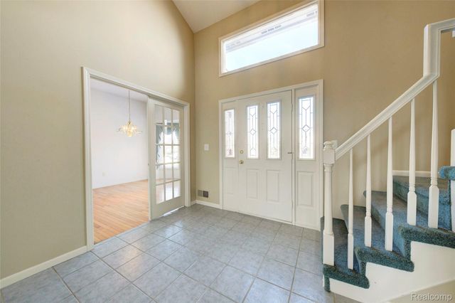 15756 Lamont Drive, Macomb Township, MI 48042