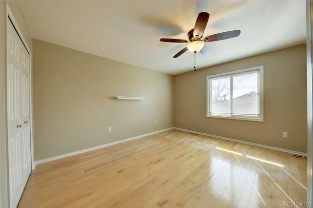 15756 Lamont Drive, Macomb Township, MI 48042