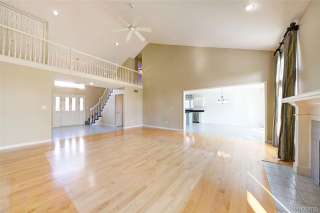 15756 Lamont Drive, Macomb Township, MI 48042