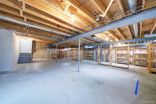 15756 Lamont Drive, Macomb Township, MI 48042