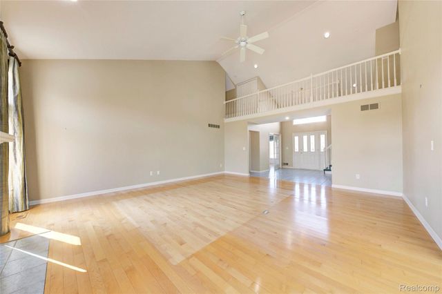 15756 Lamont Drive, Macomb Township, MI 48042