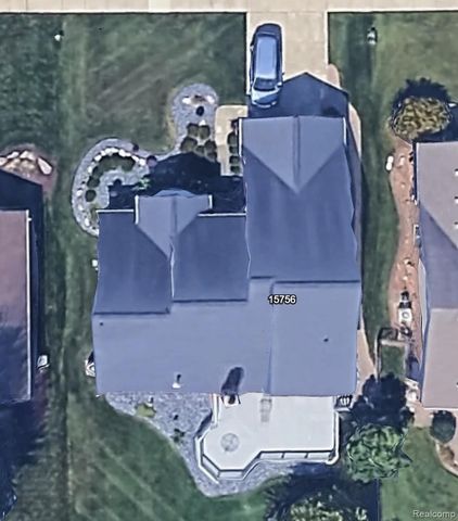 15756 Lamont Drive, Macomb Township, MI 48042