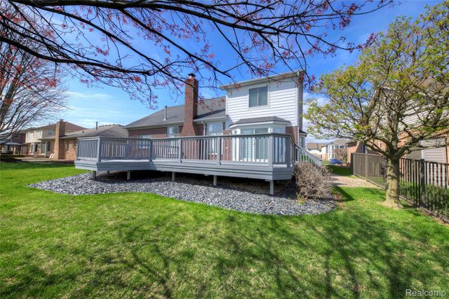 15756 Lamont Drive, Macomb Township, MI 48042