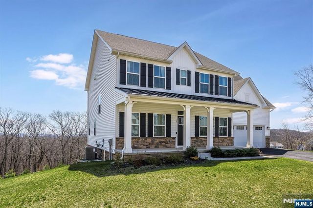 37 Esposito Lane, Roxbury Township, NJ 07850