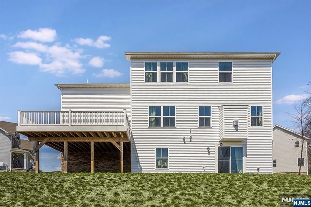 37 Esposito Lane, Roxbury Township, NJ 07850
