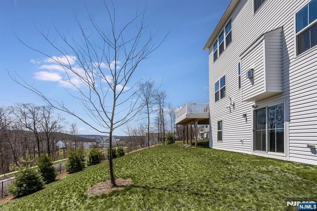 37 Esposito Lane, Roxbury Township, NJ 07850
