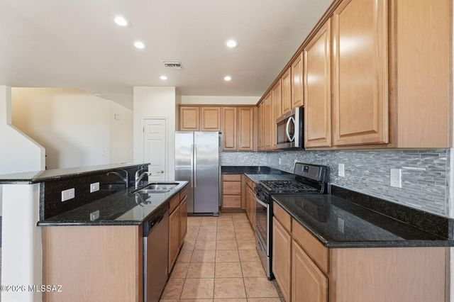 14376 N Bannerstone Court, Marana, AZ 85658