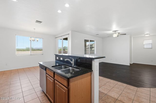 14376 N Bannerstone Court, Marana, AZ 85658