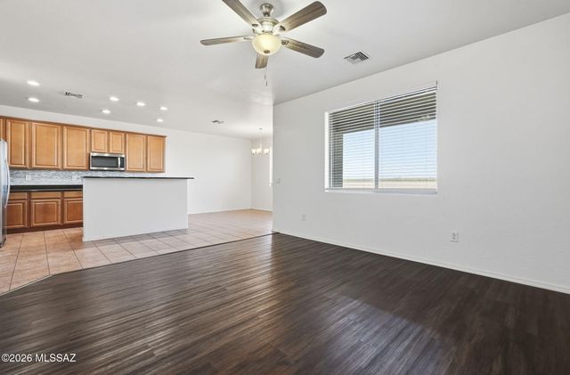 14376 N Bannerstone Court, Marana, AZ 85658