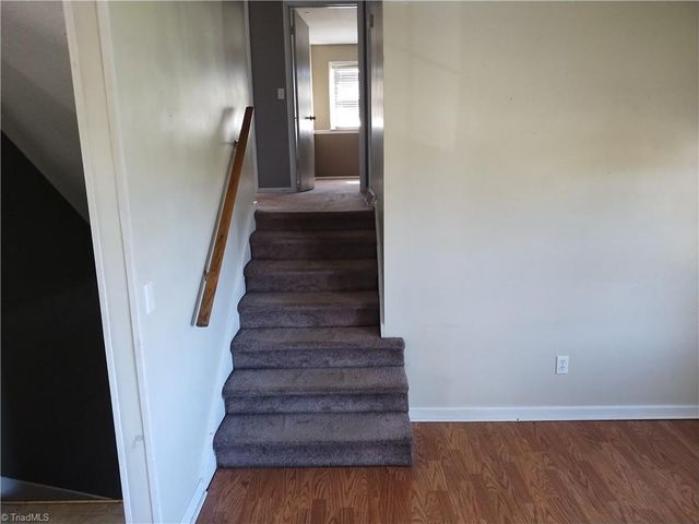 113 Merrydale Court, King, NC 27021