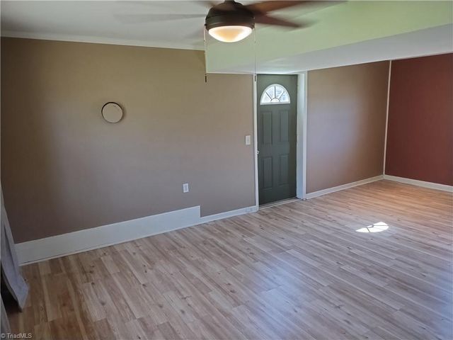 113 Merrydale Court, King, NC 27021